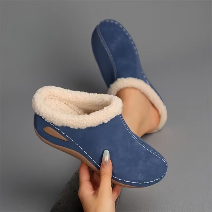 Nova – Fur-Lined Slip-On Sandals