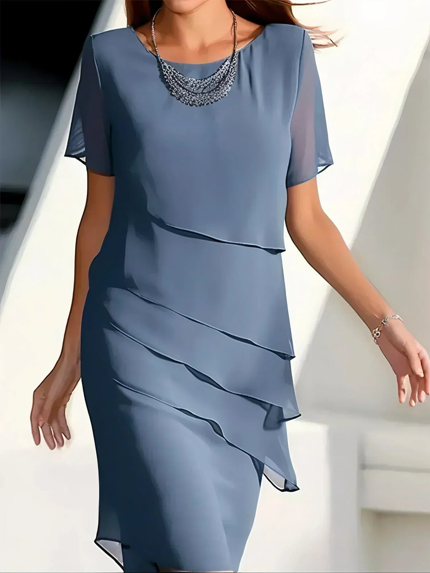 Anastasia | Luxurious Midi Dress with Layers