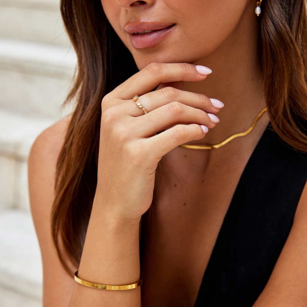 Serenity - Golden Crystal Wine Ring