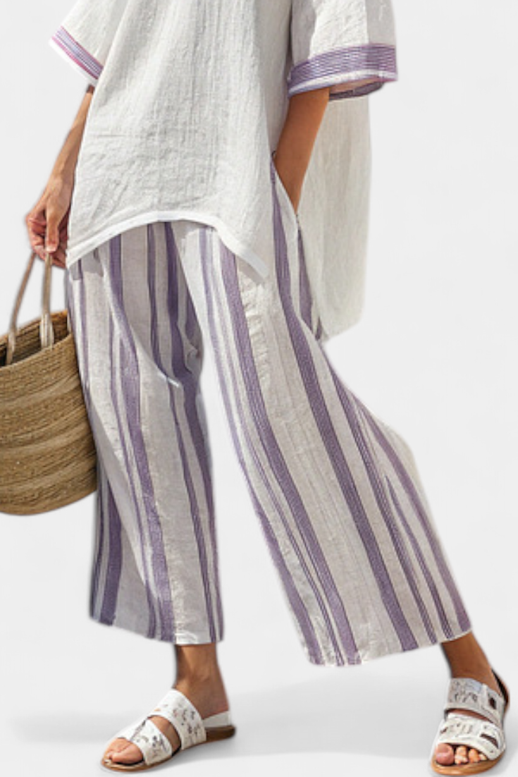 Allegra – comfortable shirt and striped bamboo trousers