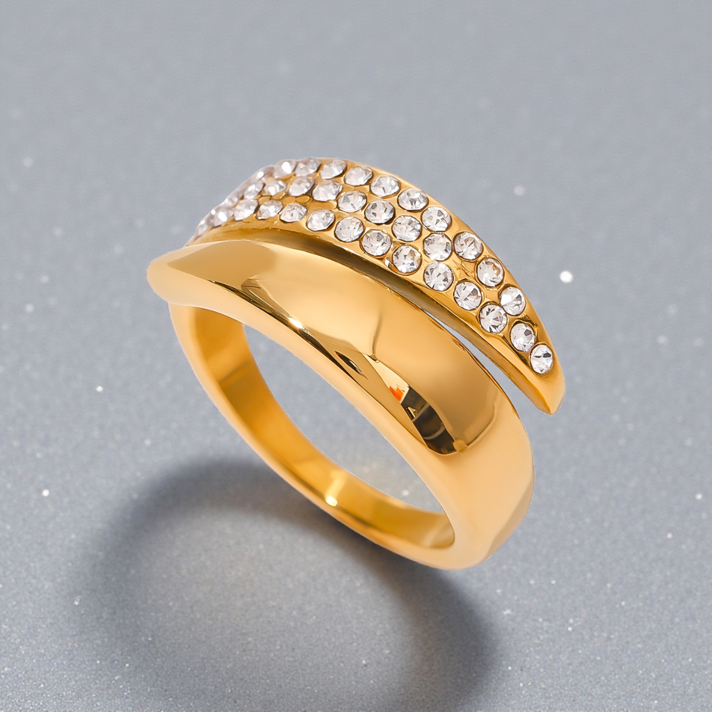 Julie | Elegant Haven Ring