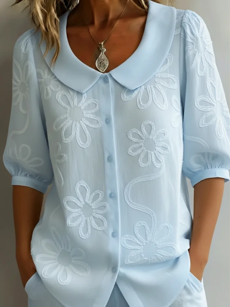 Sara – Blouse with embroidered flowers