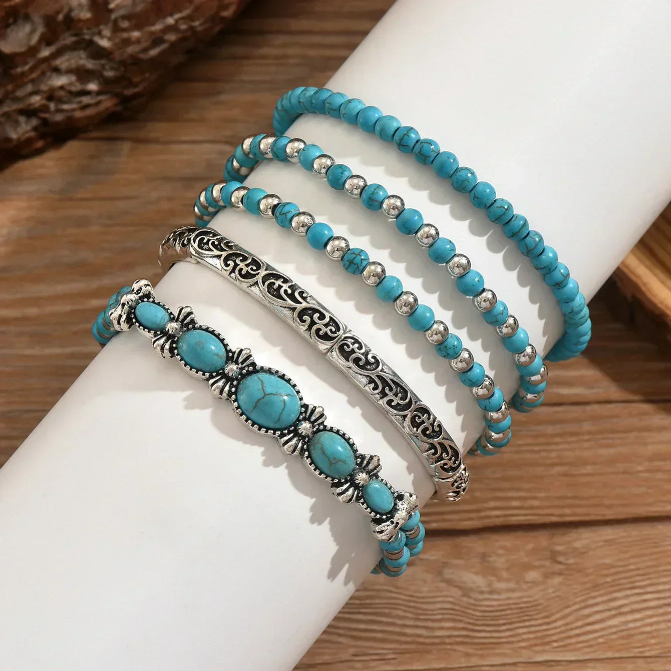 Maëlys — Refined turquoise multi-strand bracelet