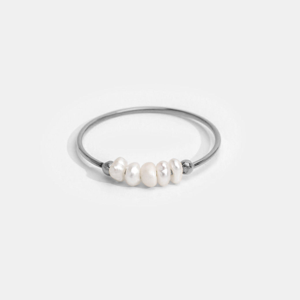 Timeless Silver Ring Adorned with Freshwater Pearl