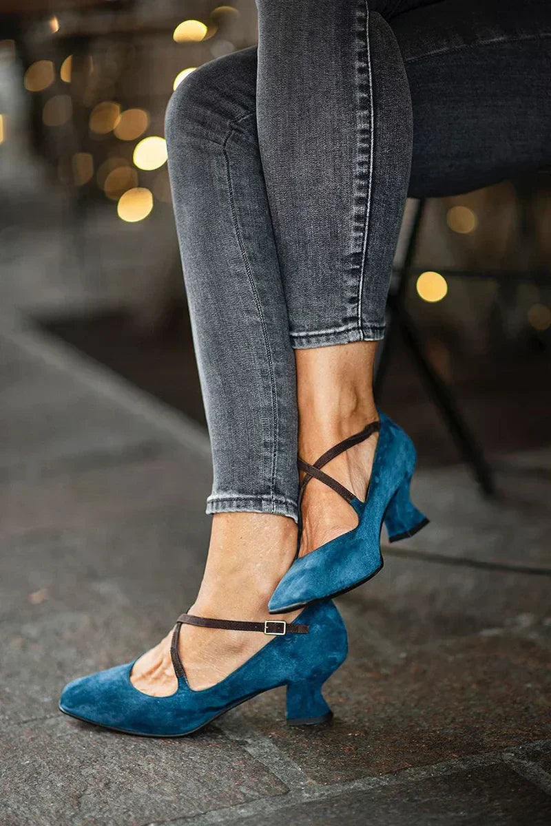 Amber | Chic Mid-Heel Sandals with Elegant Straps
