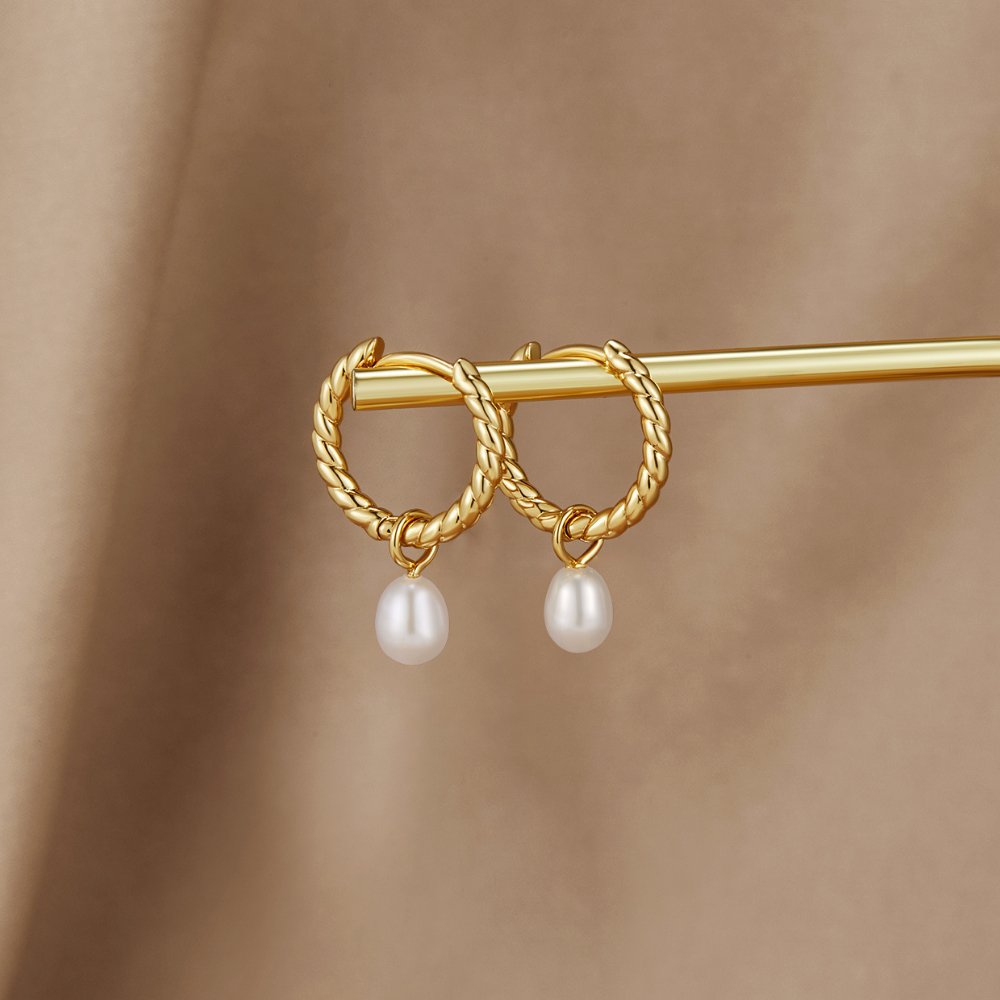BRIA: Elegant and Versatile Design