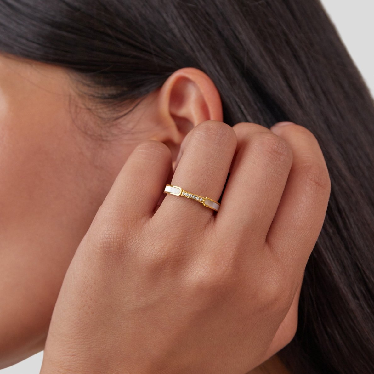 Unity - Elegant Pearl and Crystal Ring