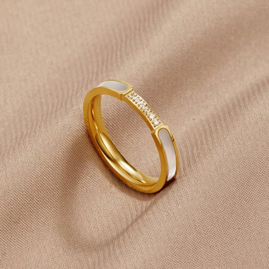 Unity - Elegant Pearl and Crystal Ring