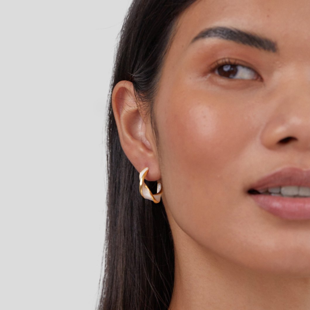 LAYA Collection