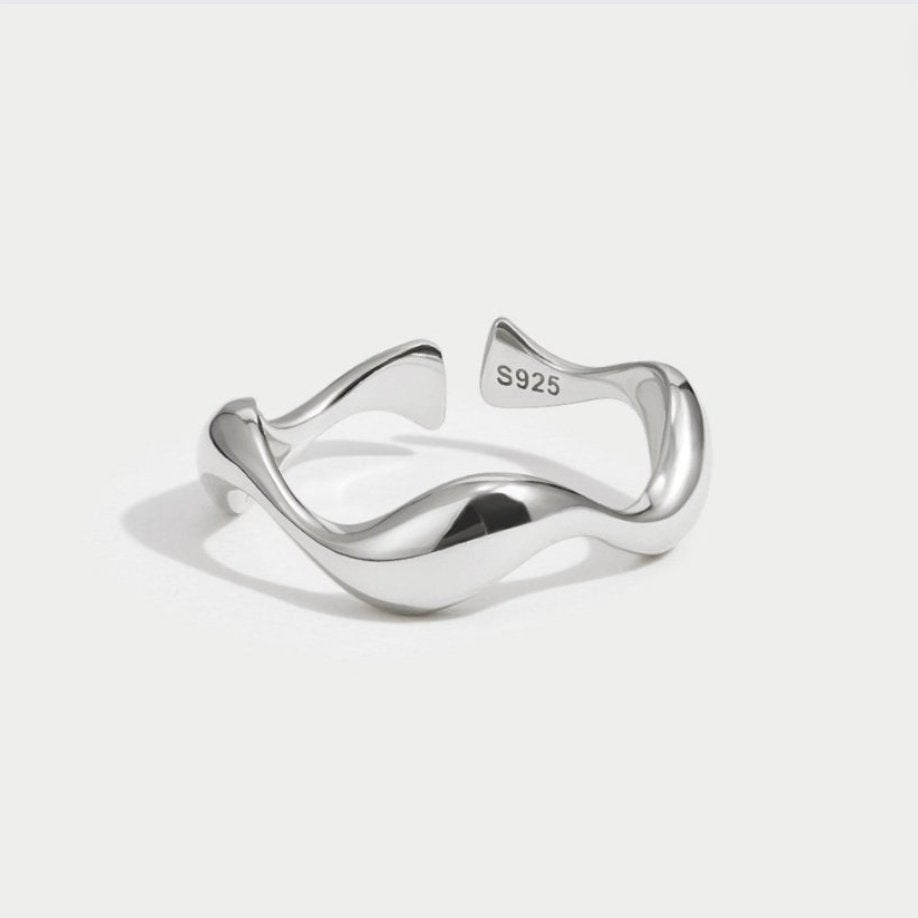 Minimalist Wave Ring